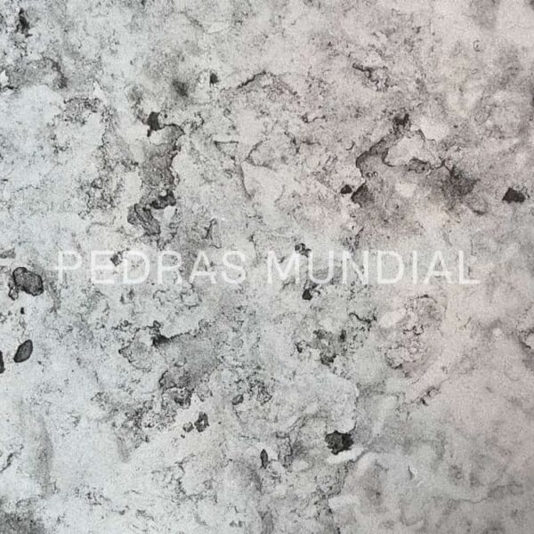 Travertino Arenado aplicado como mármore para parede