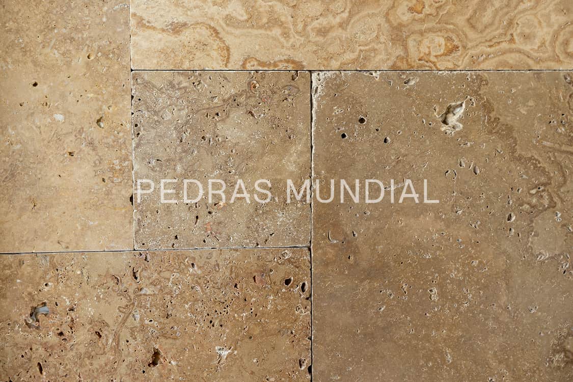 TRAVERTINO FRENCH PATTERN 1 Travertino French Pattern aplicado como mármore para parede