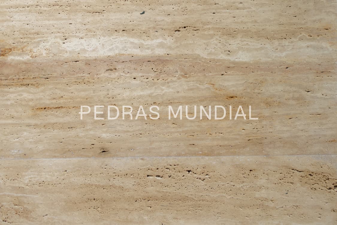 TRAVERTINO ROMANO 1 Travertino Romano aplicado como mármore para parede