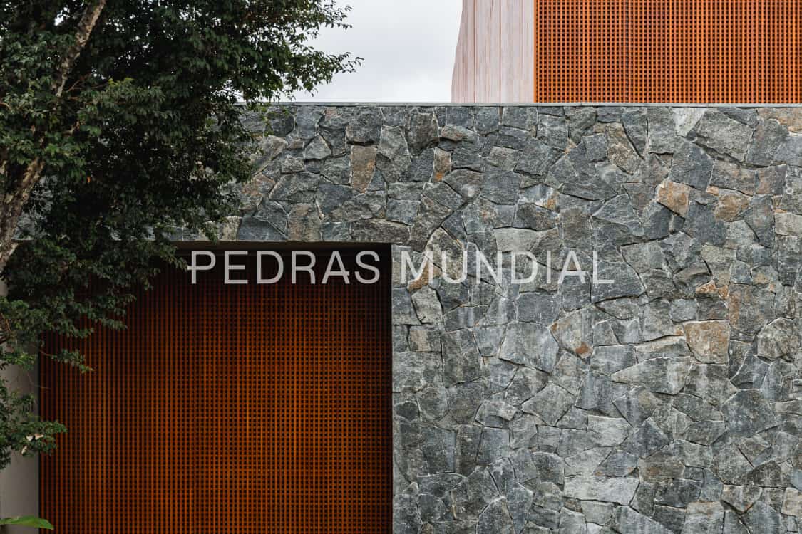 BLACK 2 Detalhe das cores cinza escuro e preto da Pedra Black