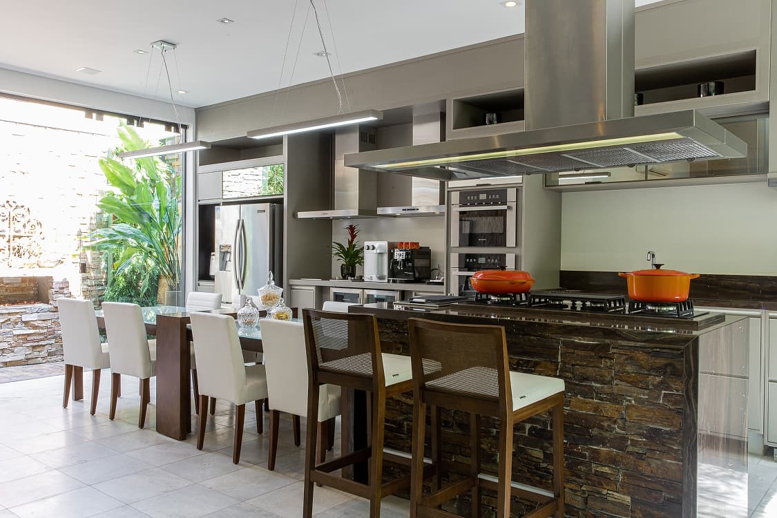 ESPANHA 8 Aplicação do revestimento Pedra Espanha em parede interna