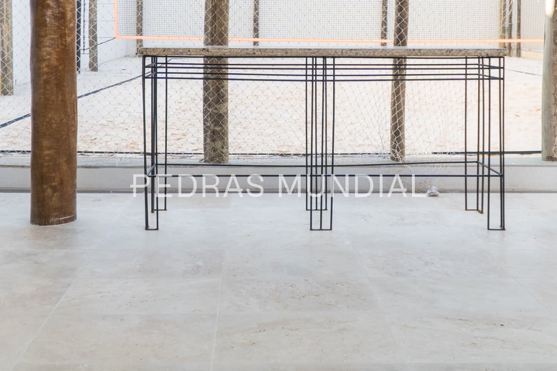 TRAVERTINO ANTICATO LIGHT 2 Placas de Travertino Light para piso de pedra