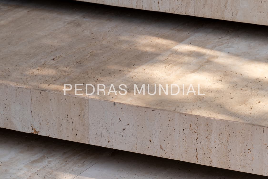 TRAVERTINO ROMANO 8 Placas de Travertino Romano para revestimento de parede