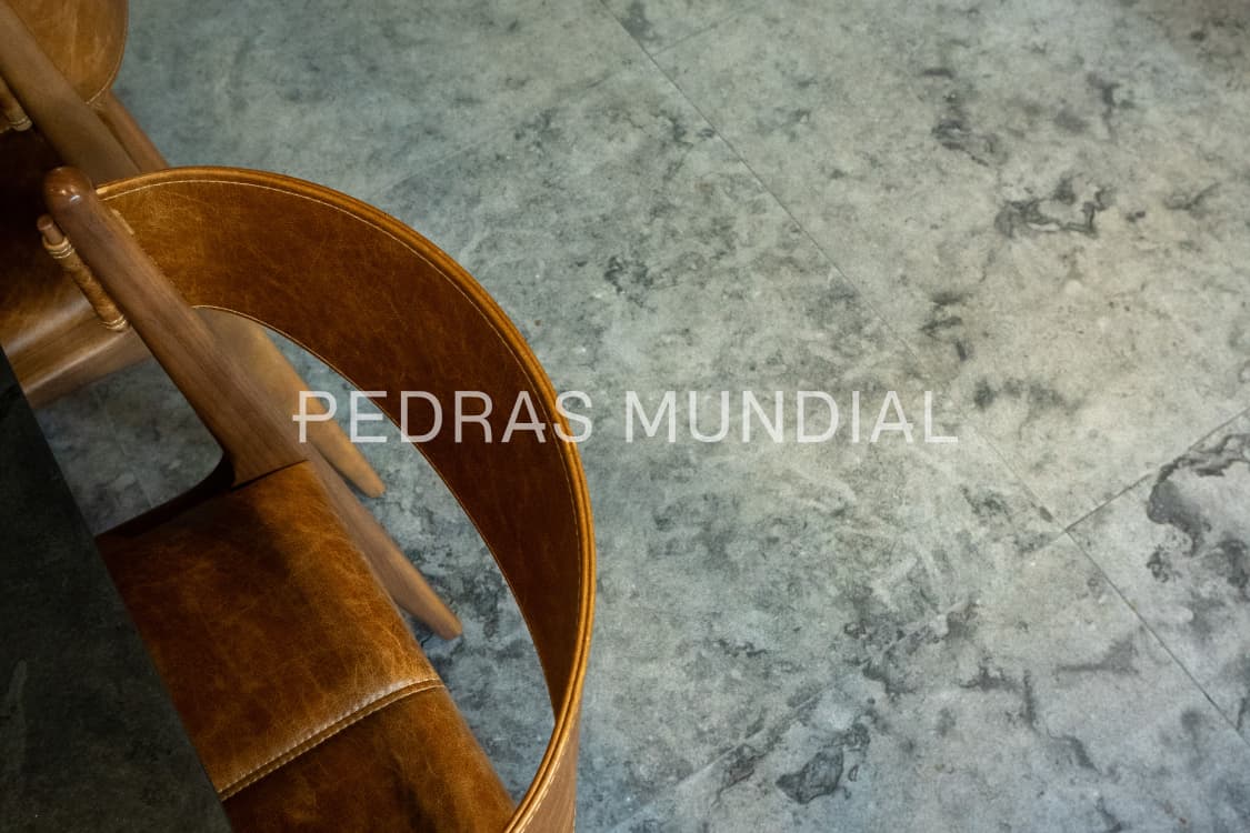 TRAVERTINO CINZA ARENADO 2 Revestimento interno com mármore Travertino Arenado