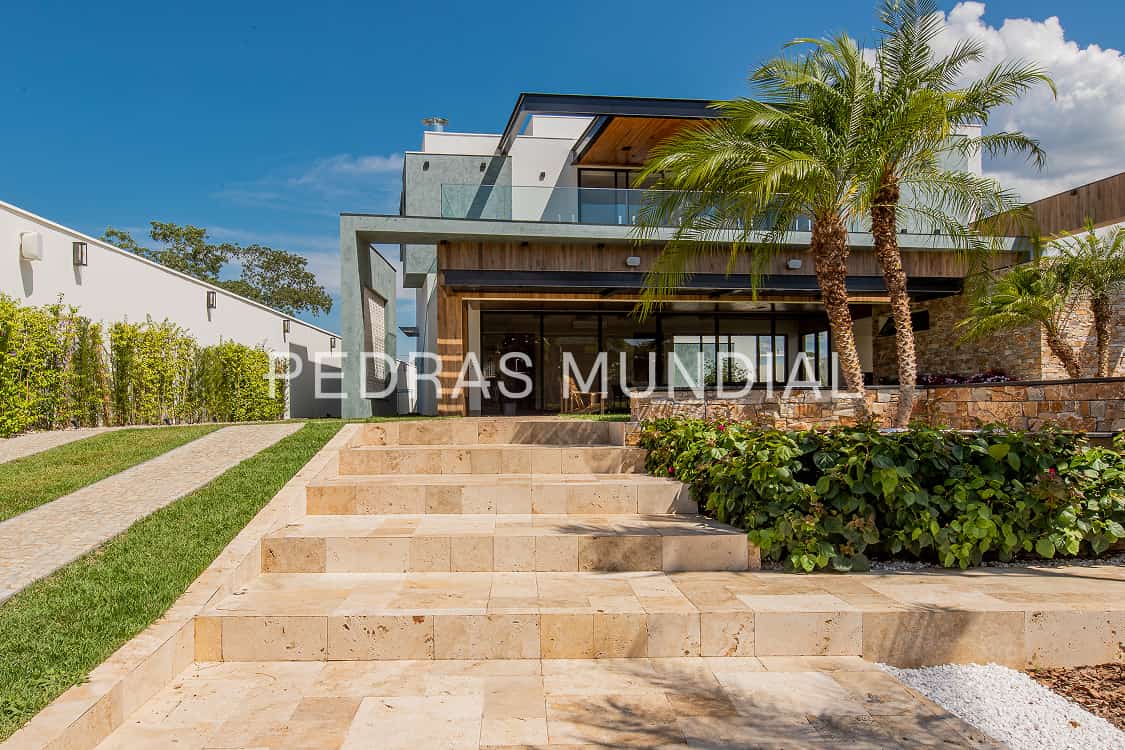 TRAVERTINO FRENCH PATTERN 2 Fachada com revestimento de pedra Travertino French Pattern