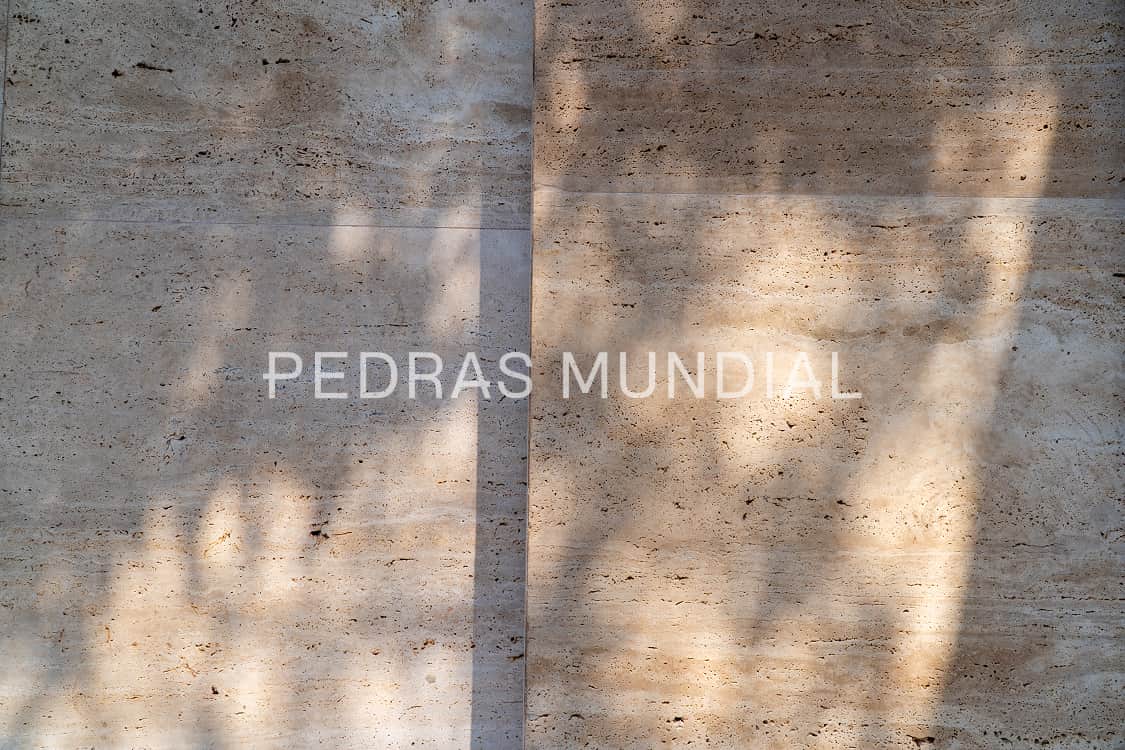 TRAVERTINO ROMANO 7 Parede externa com revestimento para parede em Travertino Romano