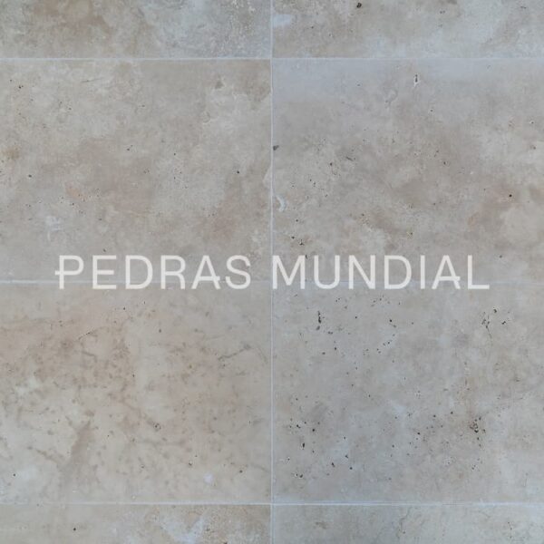 Travertino Light aplicado como pedra para parede