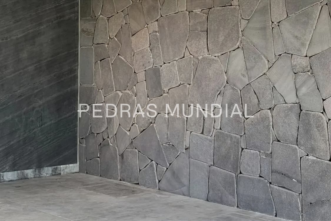 VULCANO 3 Parede externa revestida com pedra Vulcano natural