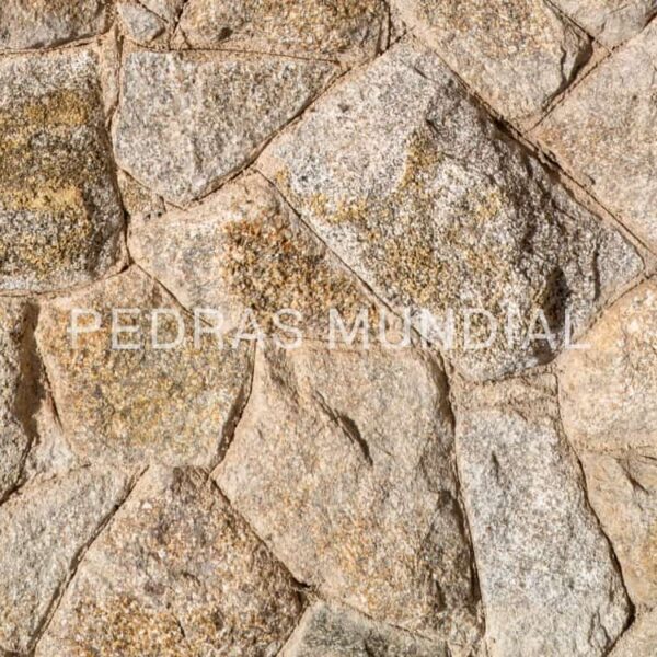 Moledo Champanhe faceada aplicado como revestimento para parede externa